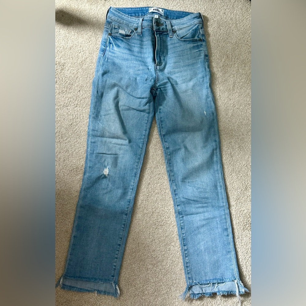 Paige distressed light wash cropped jeans - size 25